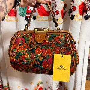 NWT Patricia Nash Gracchi Satchel